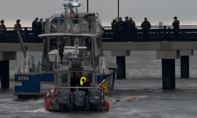 Helicopter crashes into the hudson river