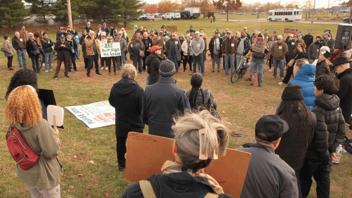Hundreds Rally Against Proposed Boat Warehouse Lease in Liberty State Park