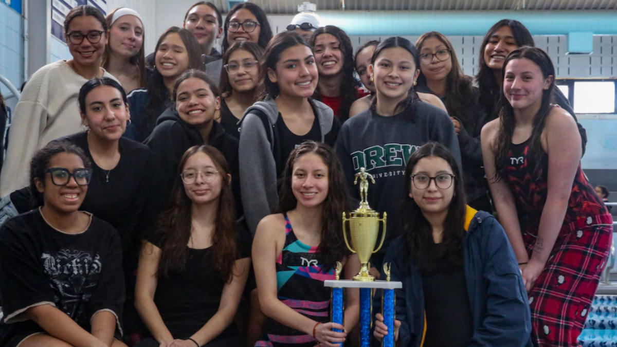 Union City High School Girls Swim Team Wins Seventh Straight County Title