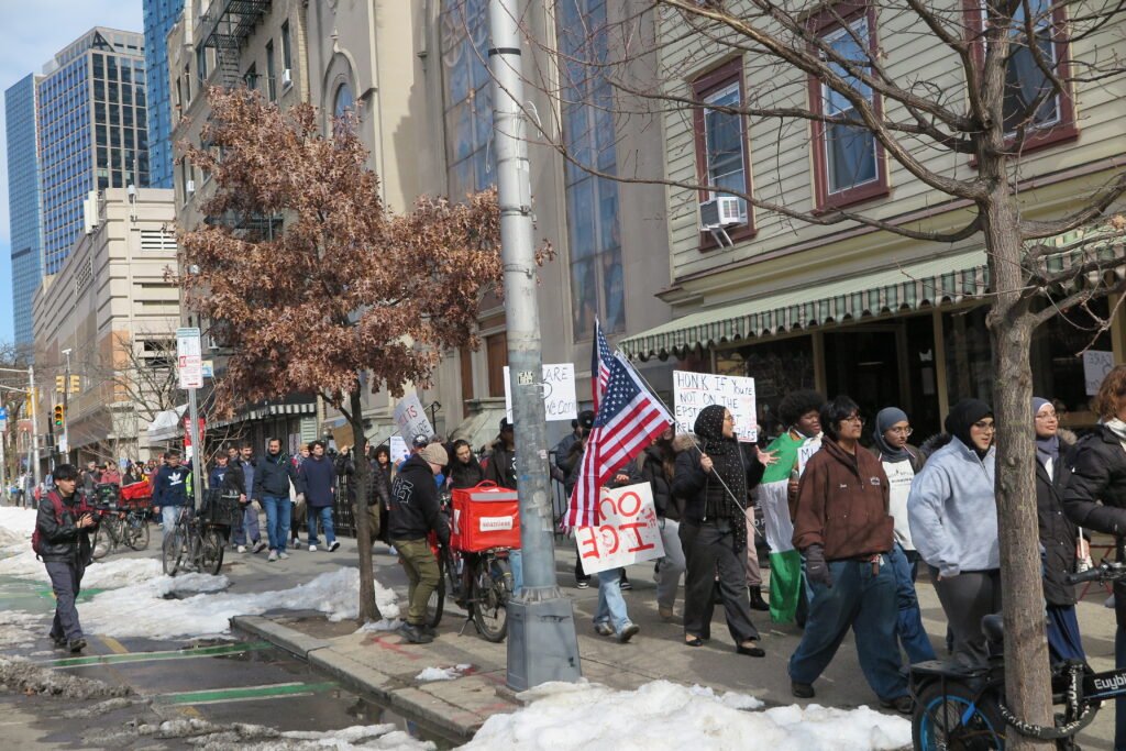 BE3373BB 72FD 4A52 A159 0DD1303DC0D3